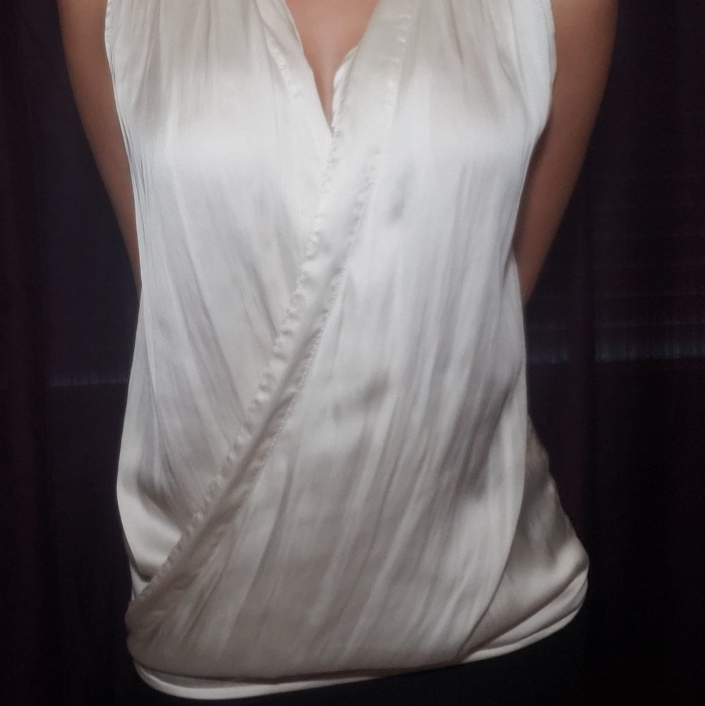 Drape front top